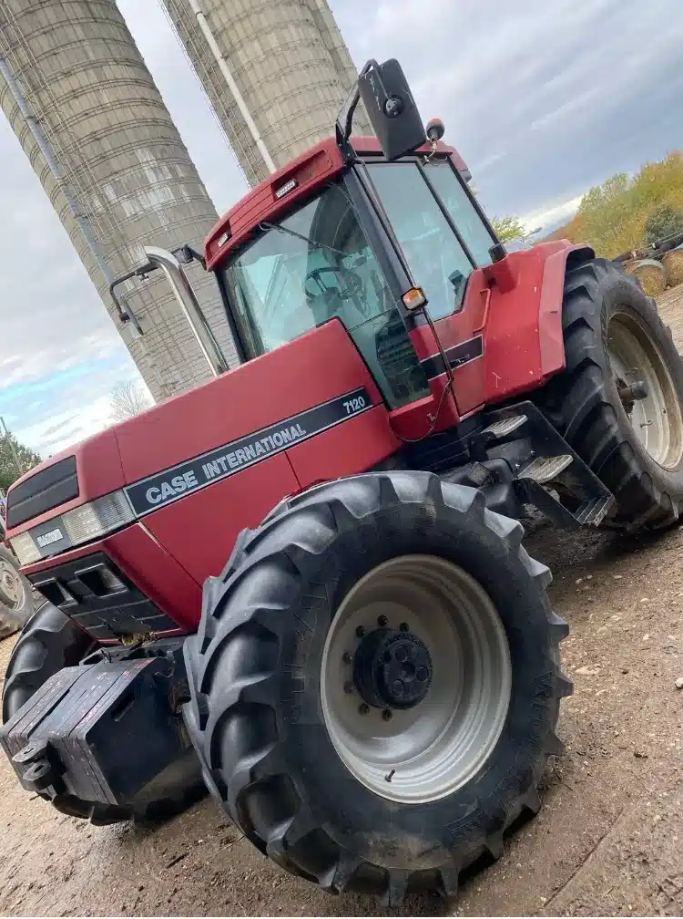 Gallery image 2 for Used 1992 Case IH MAGNUM 7120 Tractor