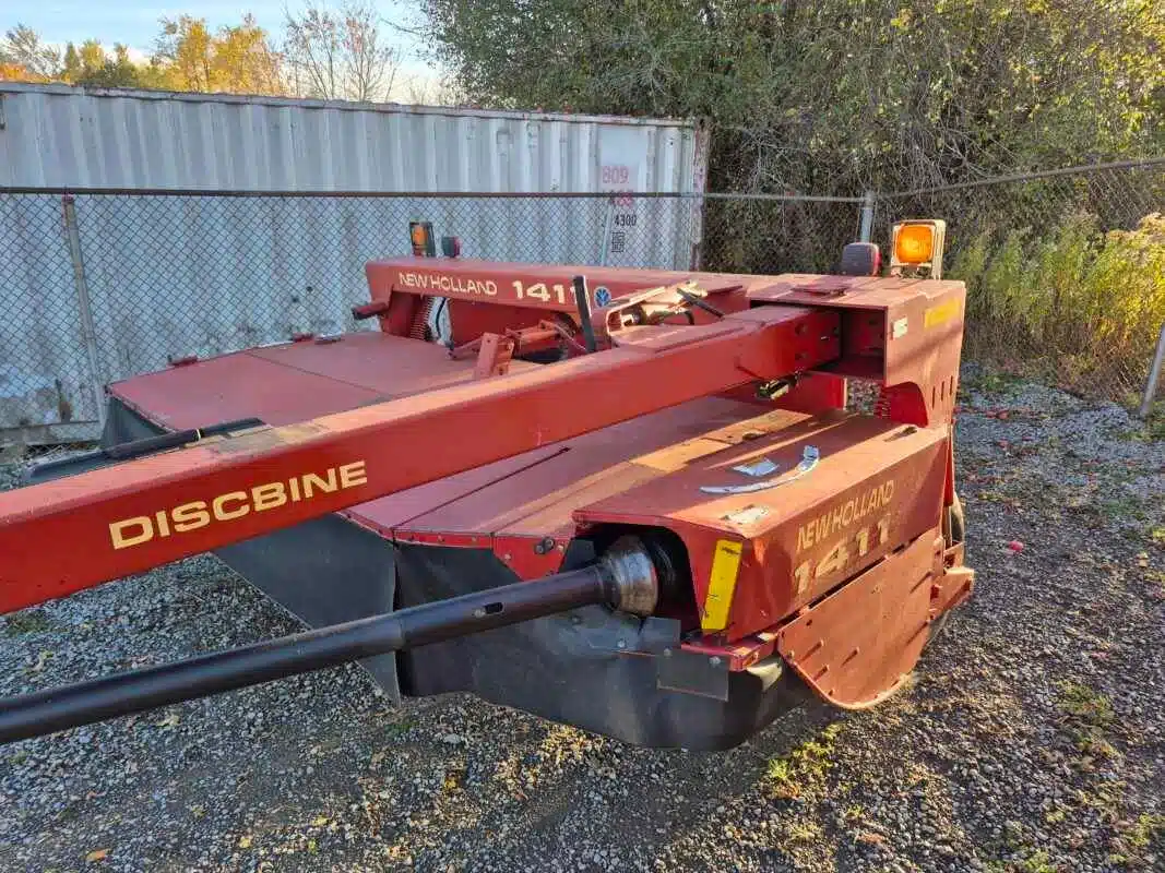 Gallery image 2 for 2002 New Holland 1411 Disc Mower Conditioner