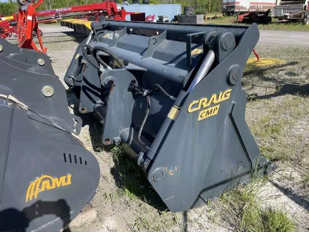 Used Craig Craig 3.5 yard 4 n 1 wheel loader bucket Bucket