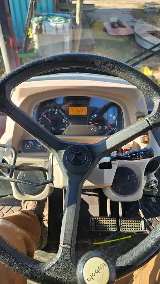 Gallery image 2 for 2017 Kubota M7060HDCC12 Tractor