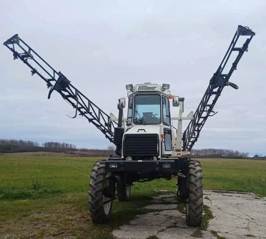 Gallery image 1 for Used 1995 Willmar 765 Sprayer - Self Propelled
