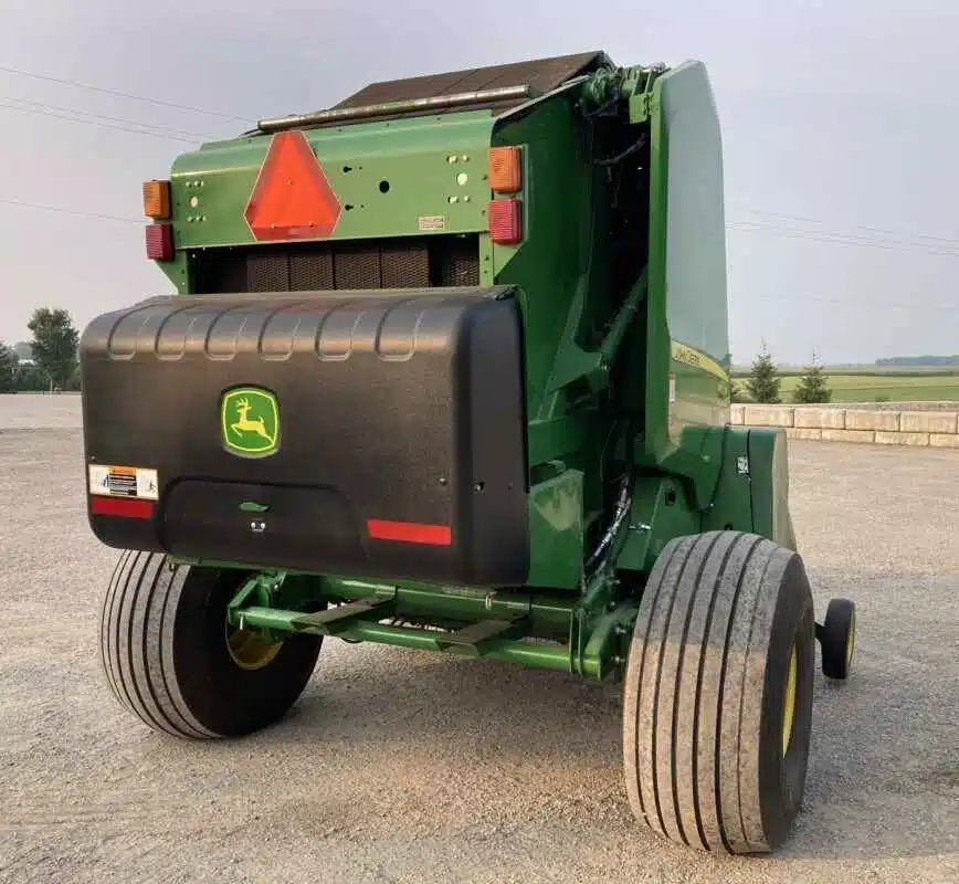 Gallery image 2 for 2019 John Deere 450M Round Baler