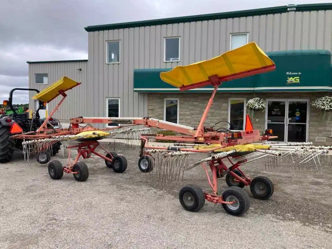 Gallery image 2 for 2004 Pottinger Top 691A Rake