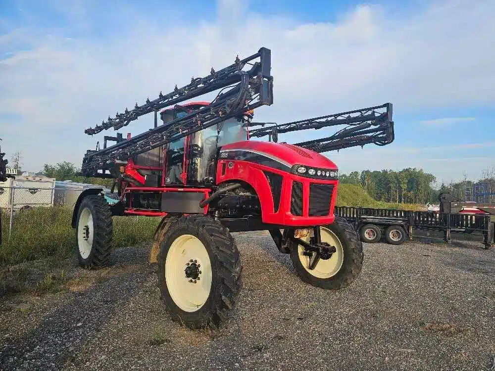 Gallery image 2 for 2017 Apache AS1020 Sprayer - Self Propelled