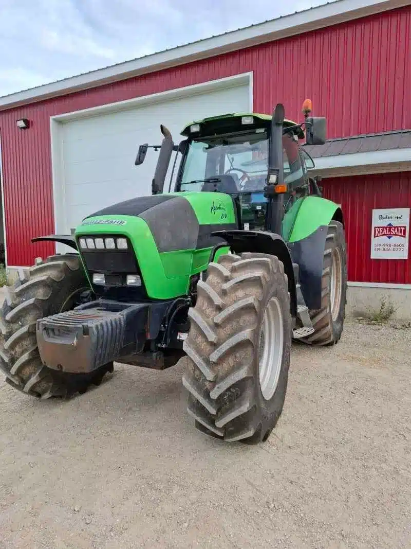 Gallery image 2 for 2004 Deutz AGROTRON 130 Tractor