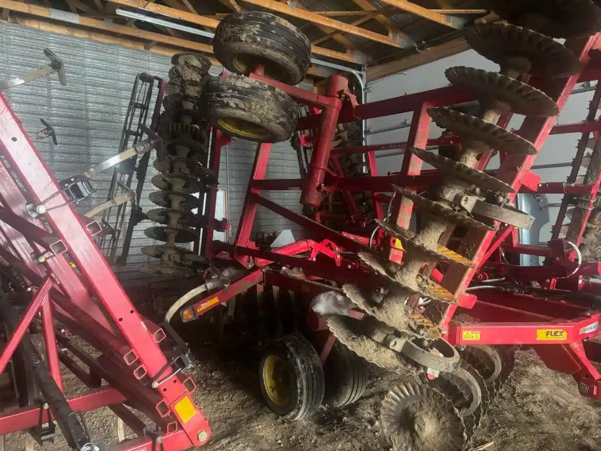 Gallery image 2 for Agco Sunflower 6630 Vertical Tillage