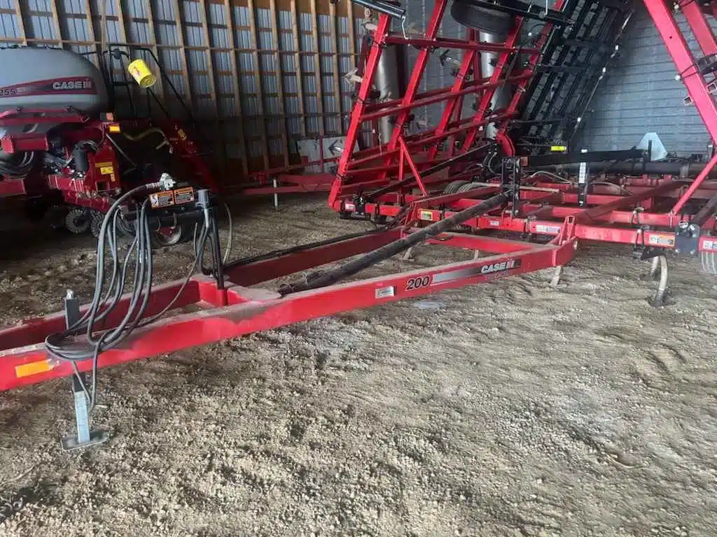 Gallery image 2 for Case IH TIGERMATE 200 Cultivator