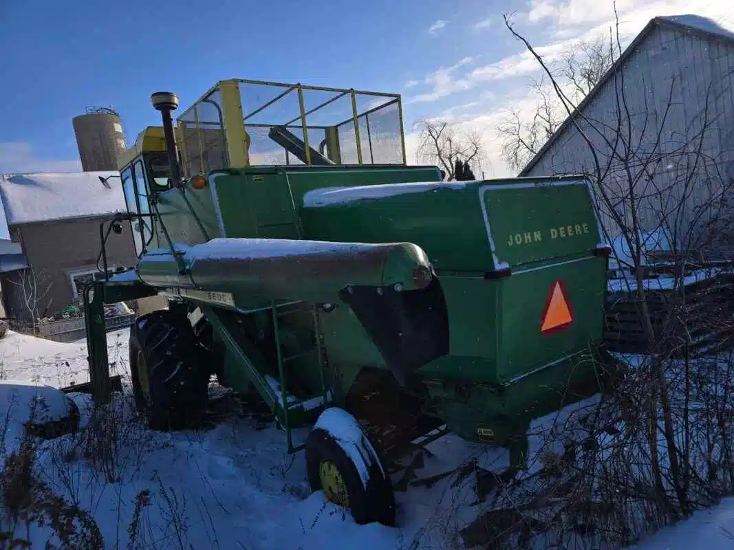 Gallery image 2 for 1994 John Deere 6600 Combine