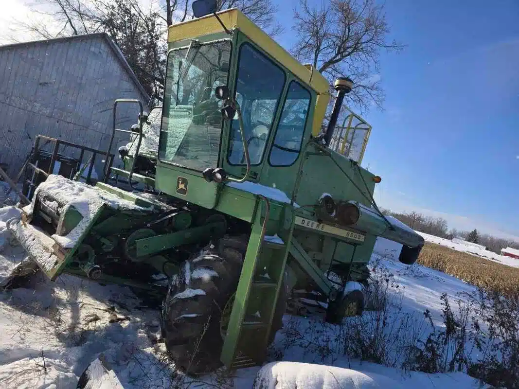 1994 John Deere 6600 Combine