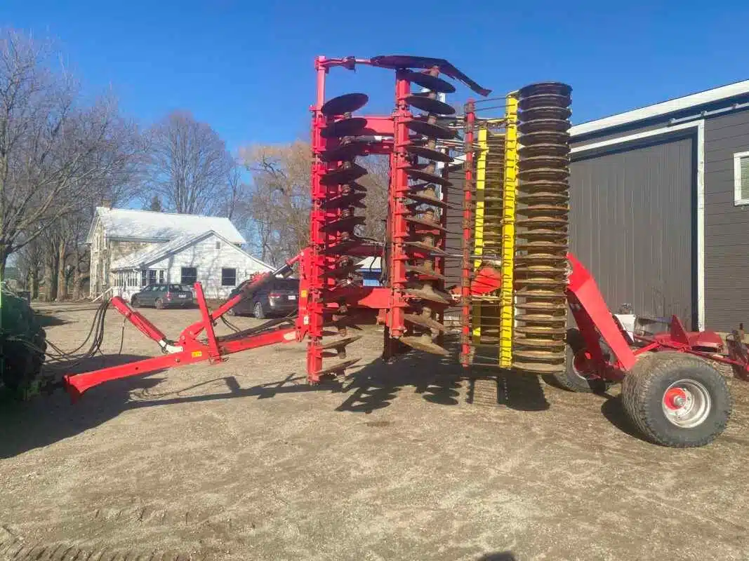 Gallery image 2 for Pottinger Disc Harrow