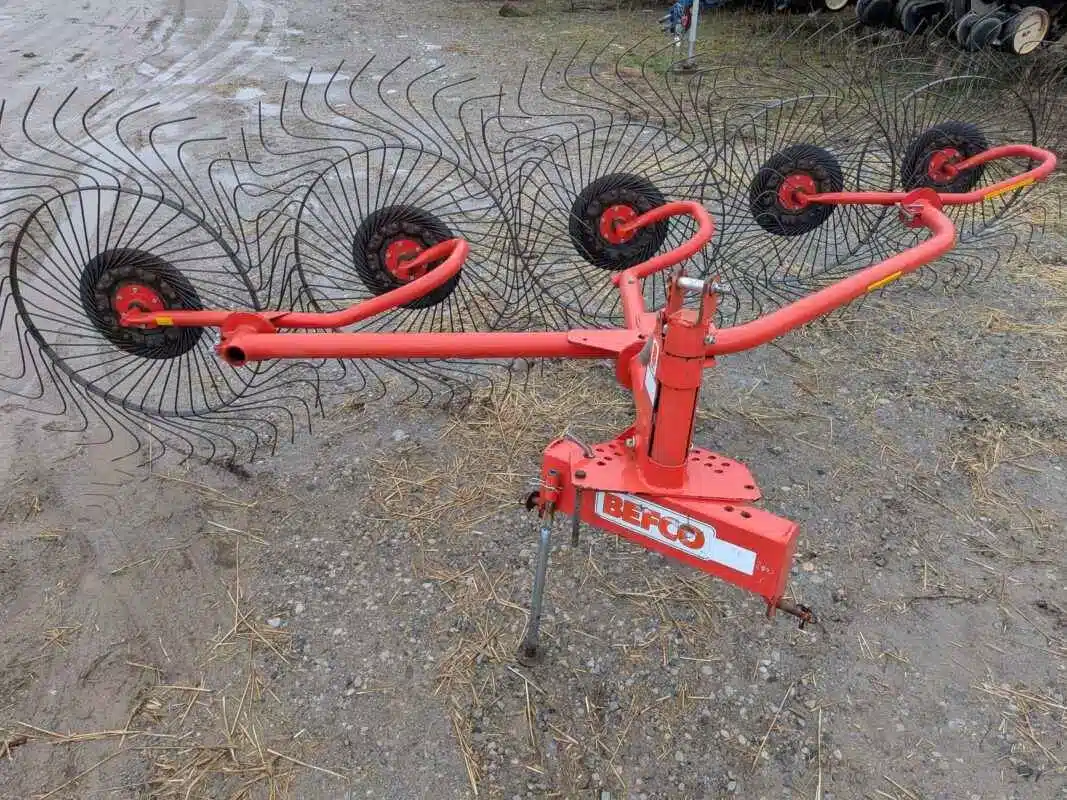 Befco 5 WHEEL Rake