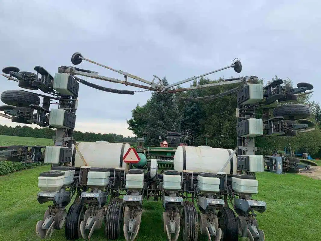 Gallery image 2 for New Idea 9800 Planter