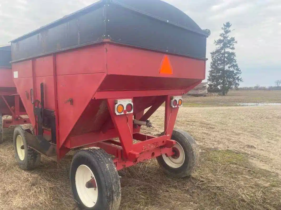 Gallery image 2 for Gerber 400 bu Gerber Grain Wagon Gravity Box
