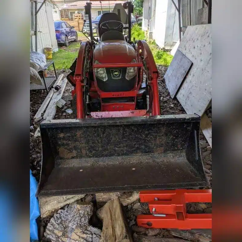 Gallery image 1 for 2021 Kioti CS2510 Tractor