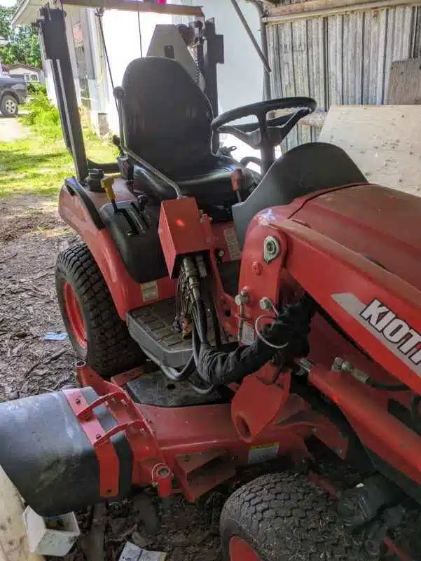 Gallery image 2 for 2021 Kioti CS2510 Tractor