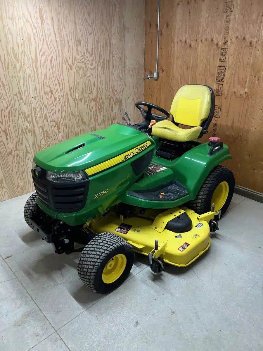 Gallery image 1 for Used 2013 John Deere X750 Lawn Tractor