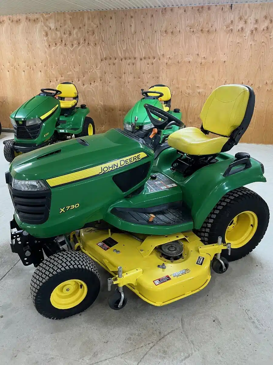 Gallery image 2 for Used 2014 John Deere X730 Lawn Tractor
