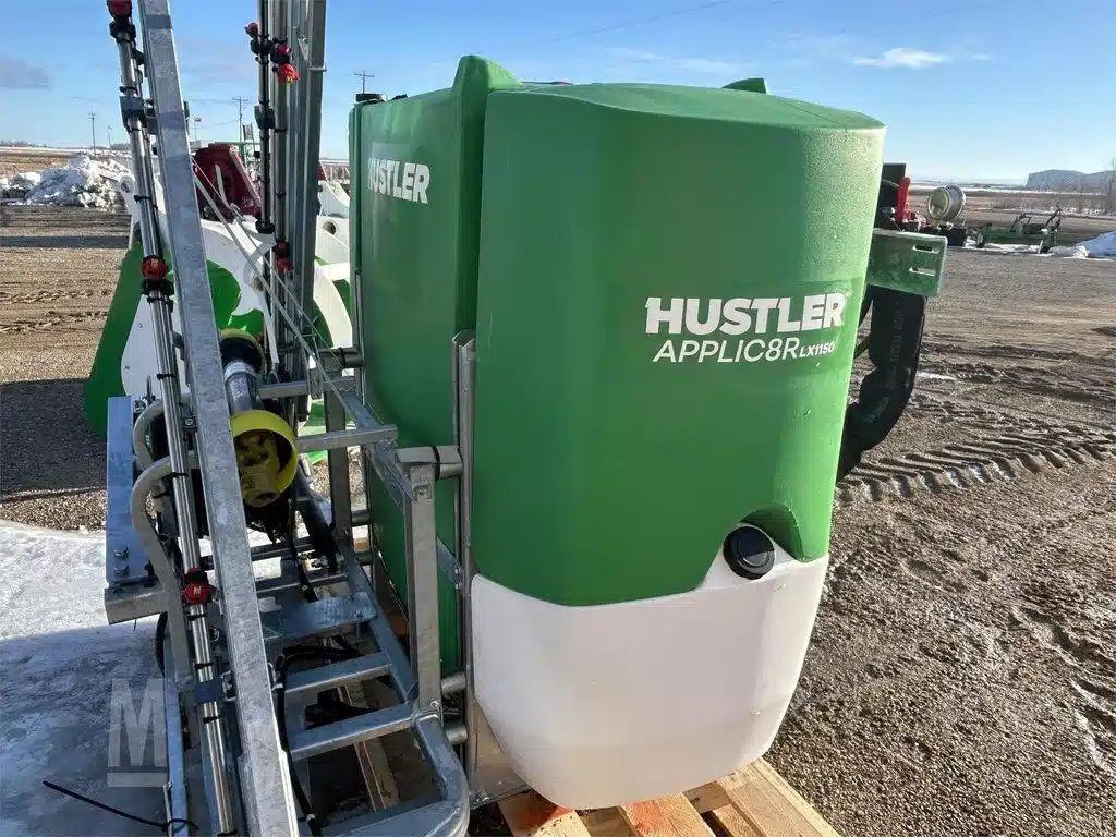 Gallery image 1 for New 2024 Hustler Equipment APPLIC8R LX1150 Sprayer - Self Propelled