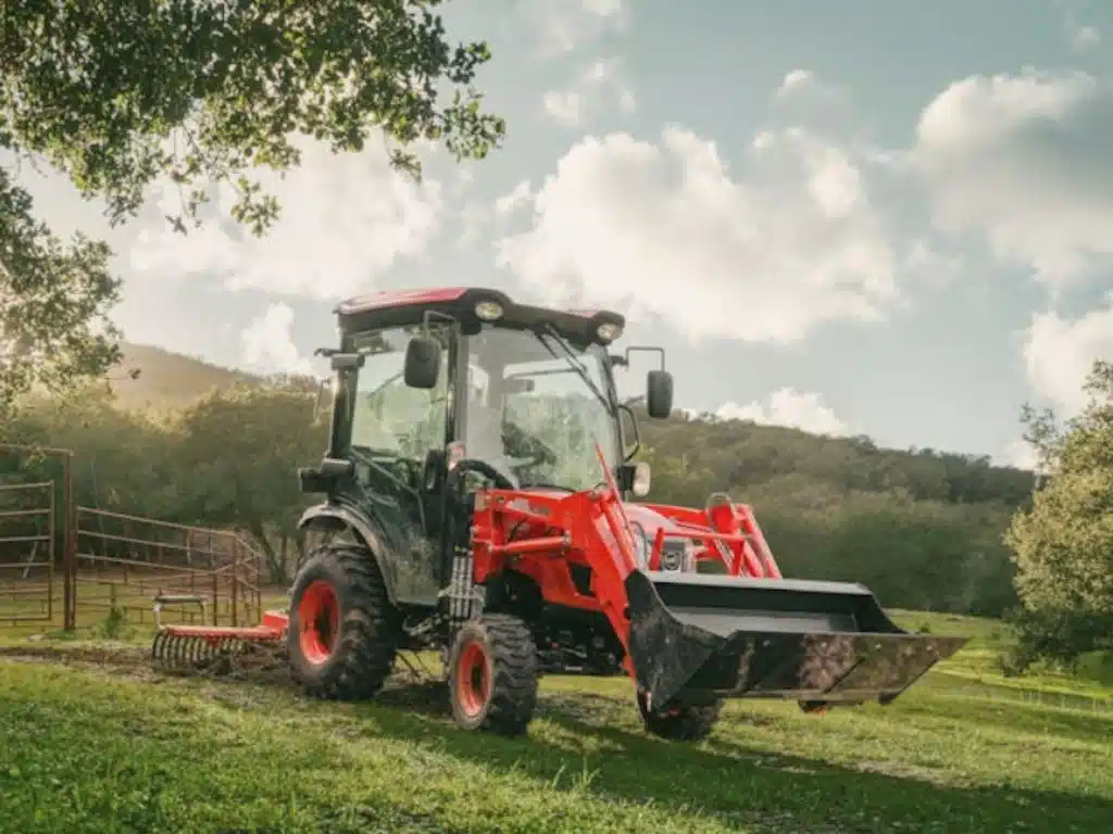 Gallery image 1 for New 2025 Kioti CX2510 Tractor