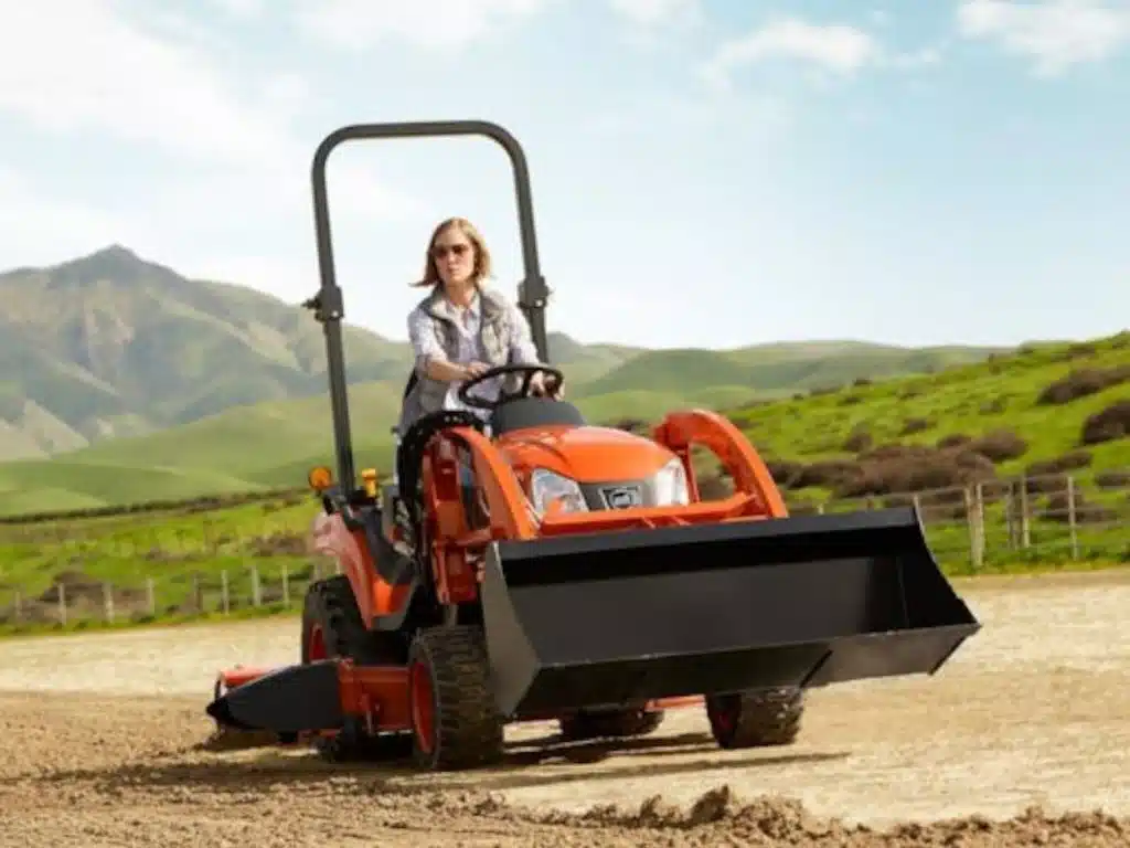 Photo de la Galerie 1 pour 2025 Kioti CS2210 Tracteur