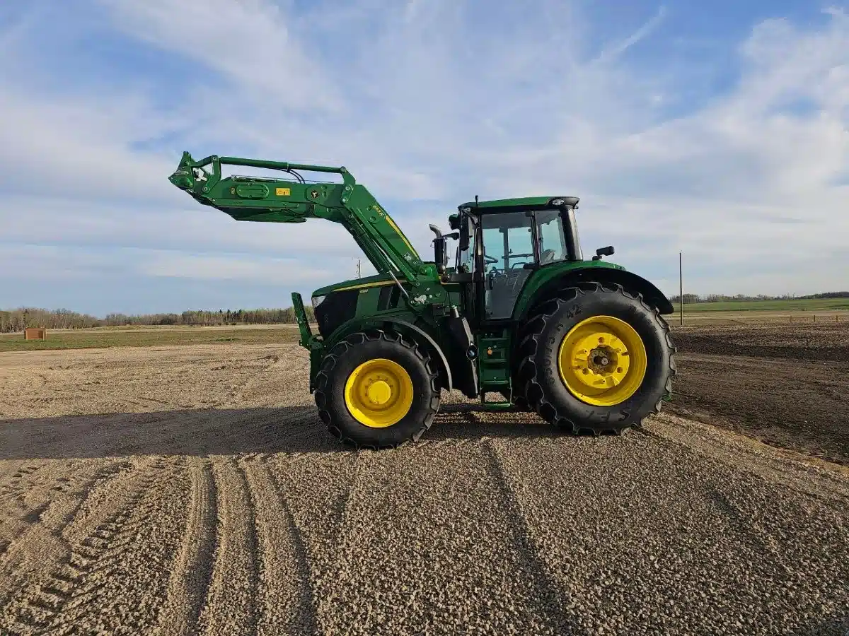 Photo de la Galerie 2 pour 2025 John Deere 6M 250 Tracteur