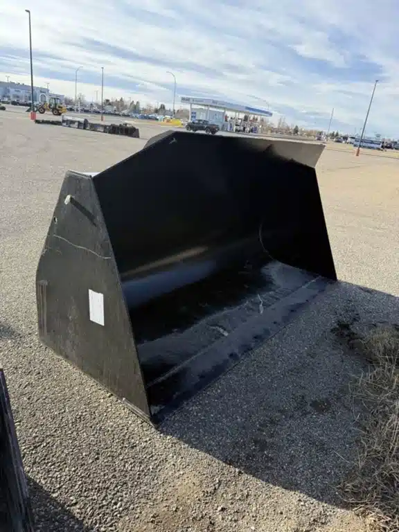 Gallery image 2 for New 2024 JCB 95" Bucket