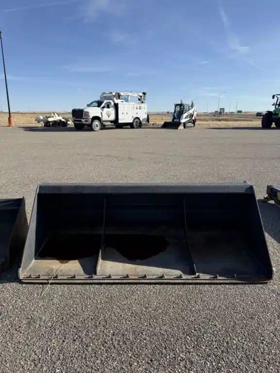 Gallery image 1 for Used Brandt 85" High Volume Bucket Bucket