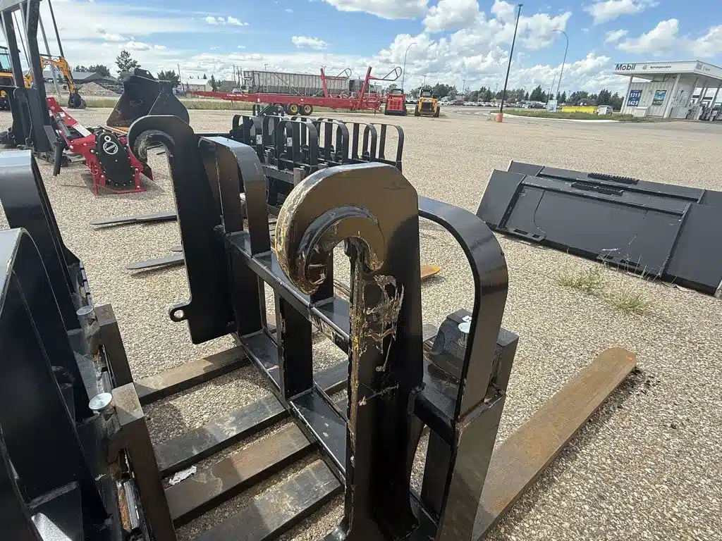 Gallery image 1 for New 2024 HLA Attachments HD100 Bucket