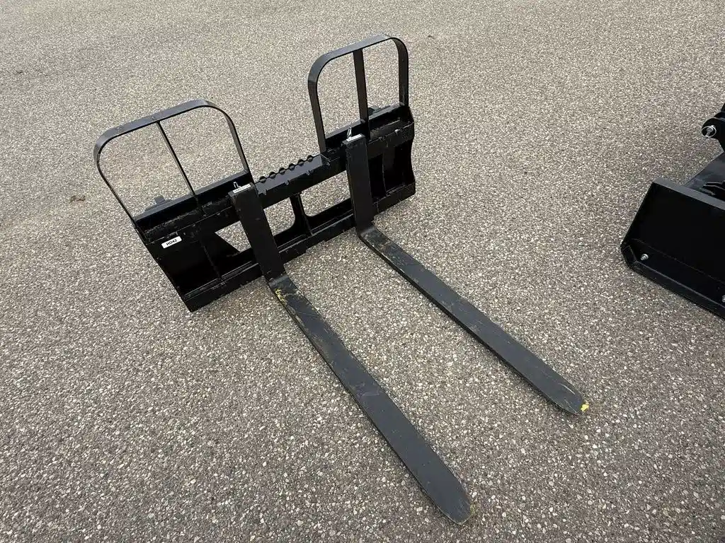 Gallery image 2 for New 2025 HLA Attachments HD42AO600 Bucket