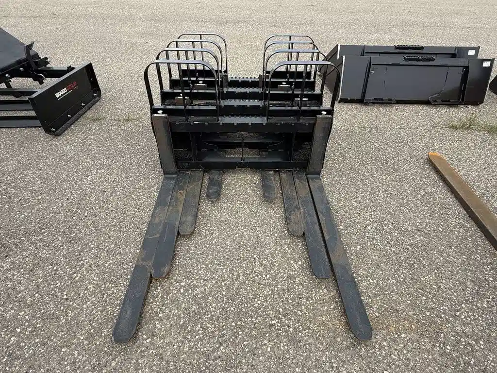 Gallery image 1 for New 2025 HLA Attachments HD42BO500 Bucket