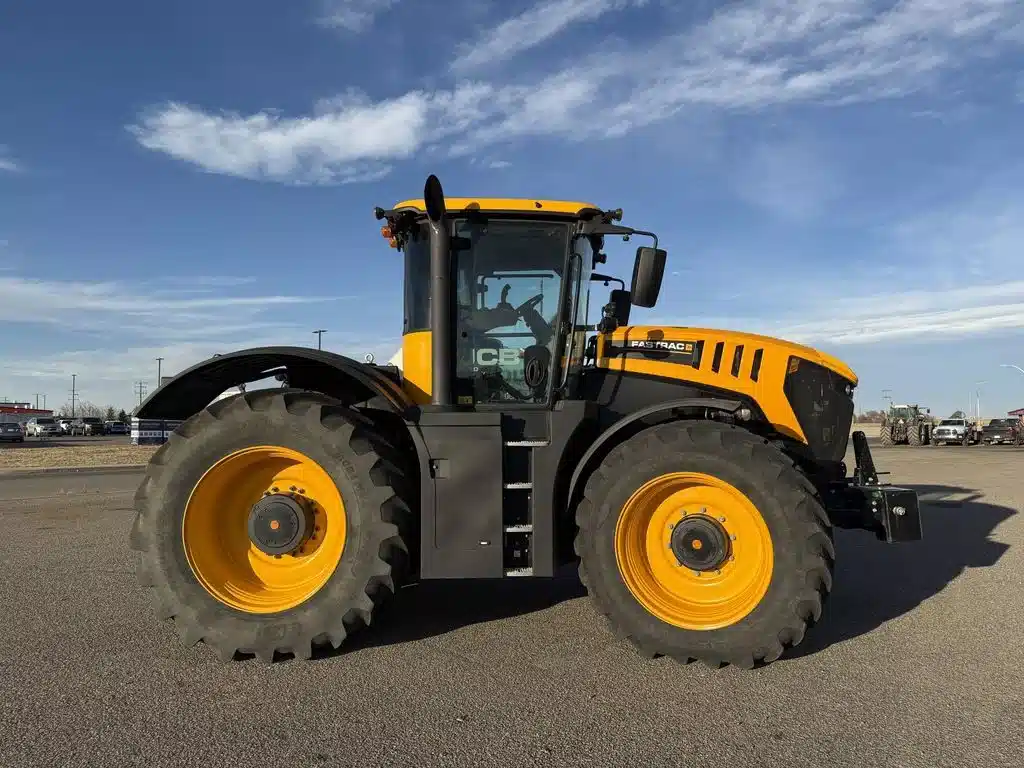Gallery image 2 for Used 2022 JCB Agricultural Tractors 8000 Series Tractor