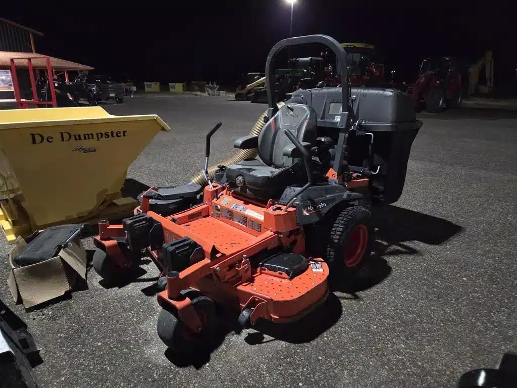 Gallery image 2 for Used Kubota Z726X Mower - Zero Turn