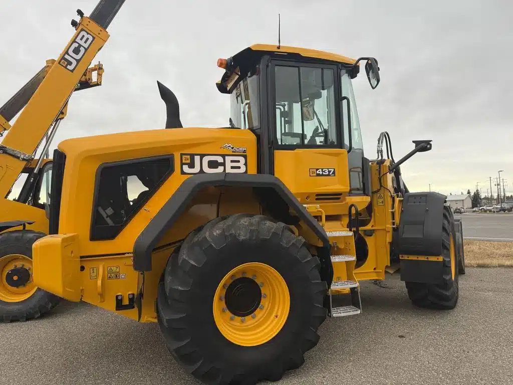 Gallery image 2 for 2025 JCB Agriculture Wheel Loaders 437 AGRI Wheel Loader