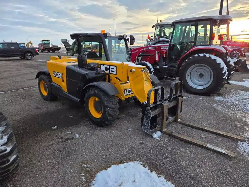 Used 2019 JCB Telescopic Handlers 505-20TC Scissor Lift
