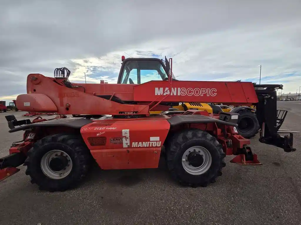 Manitou MRT 2150 Scissor Lift