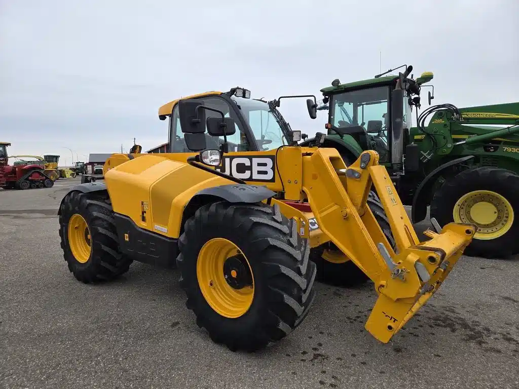 2022 JCB AGRI 542-70 AGRI TeleHandler