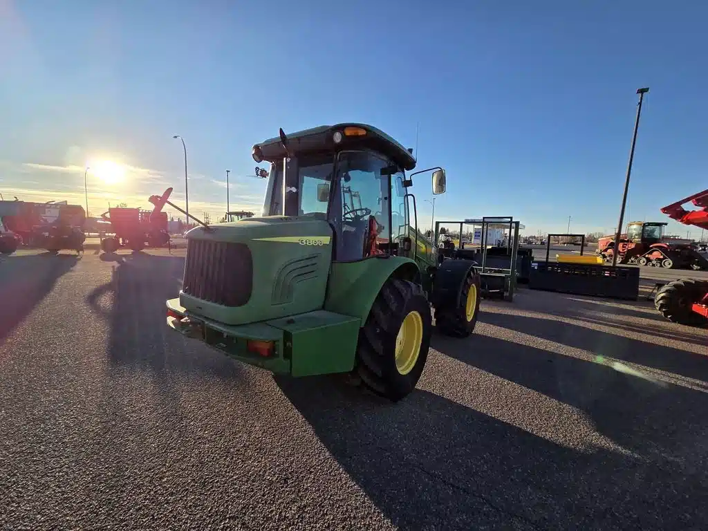 Gallery image 2 for John Deere 3800 Wheel Loader