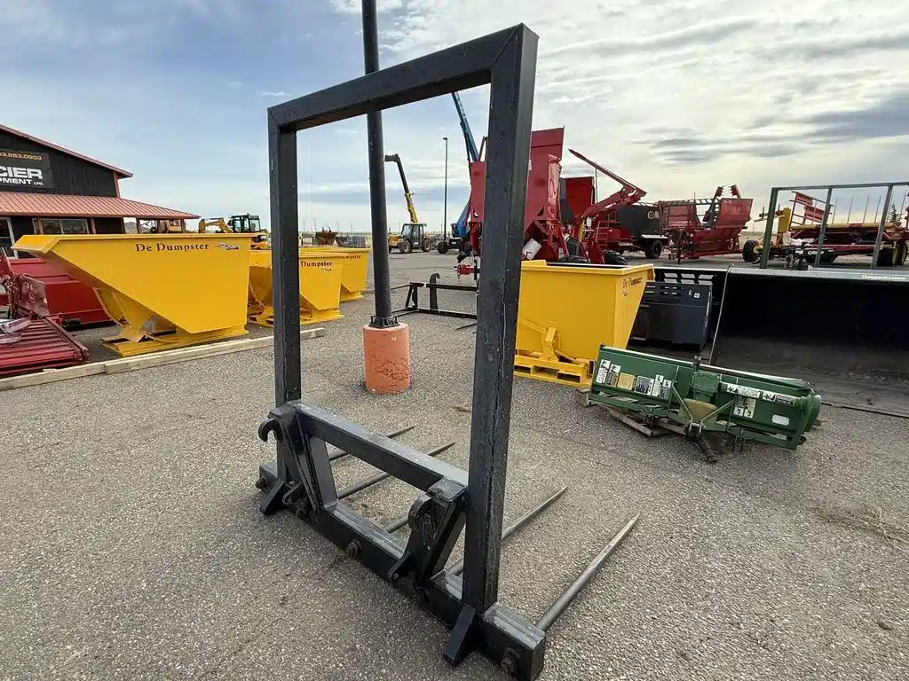Gallery image 2 for 2026 JCB Q-Fit Bale Fork Bale Spear
