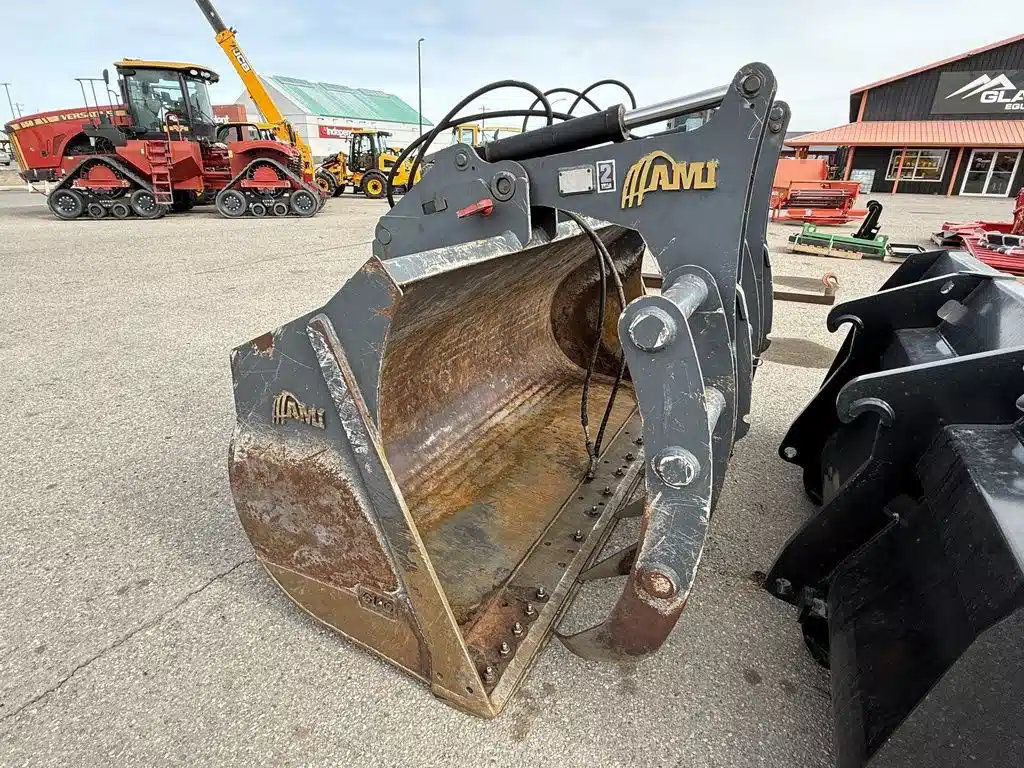 2016 AMI 740-TM-9 Q Bucket