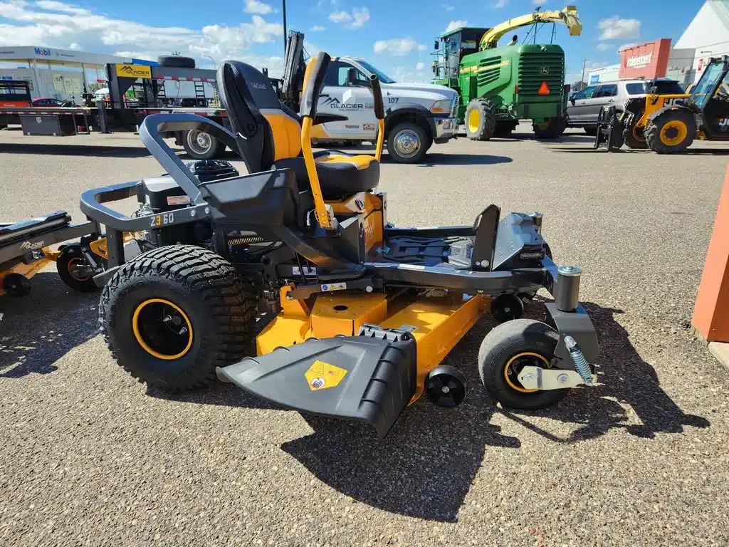 Photo de la Galerie 2 pour 2026 Cub Cadet Z3 60 Tondeuse à rayon de braquage zéro