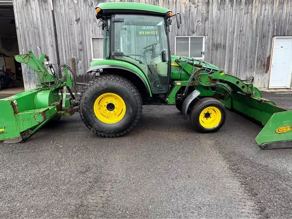 Gallery image 2 for Used 2011 John Deere 4720 Tractor