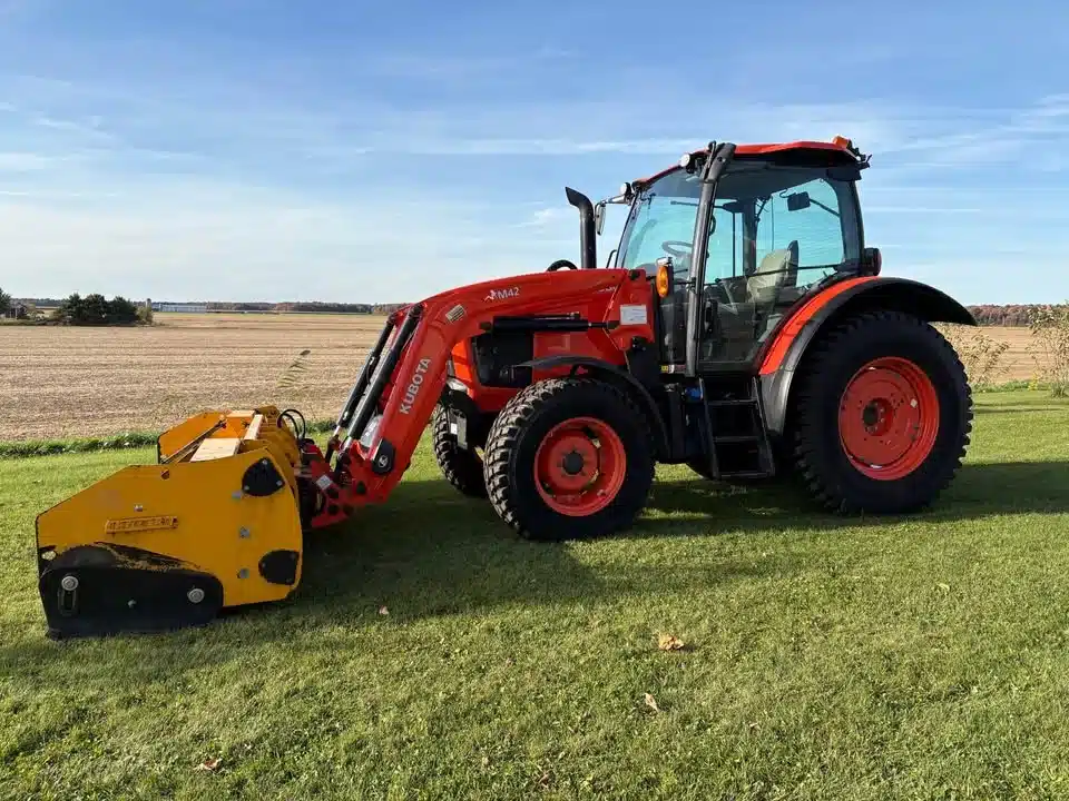 Gallery image 2 for Used 2019 Kubota M6-111 Tractor