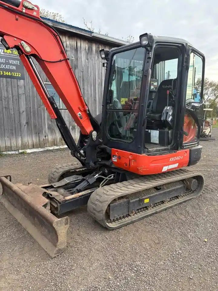 Gallery image 2 for Used 2019 Kubota KX040-4 Excavator