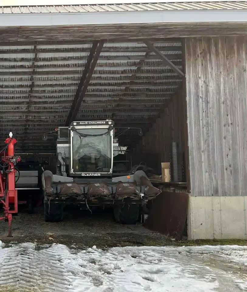 Gallery image 2 for Used 1985 Allis Chalmers Gleaner F3 Combine