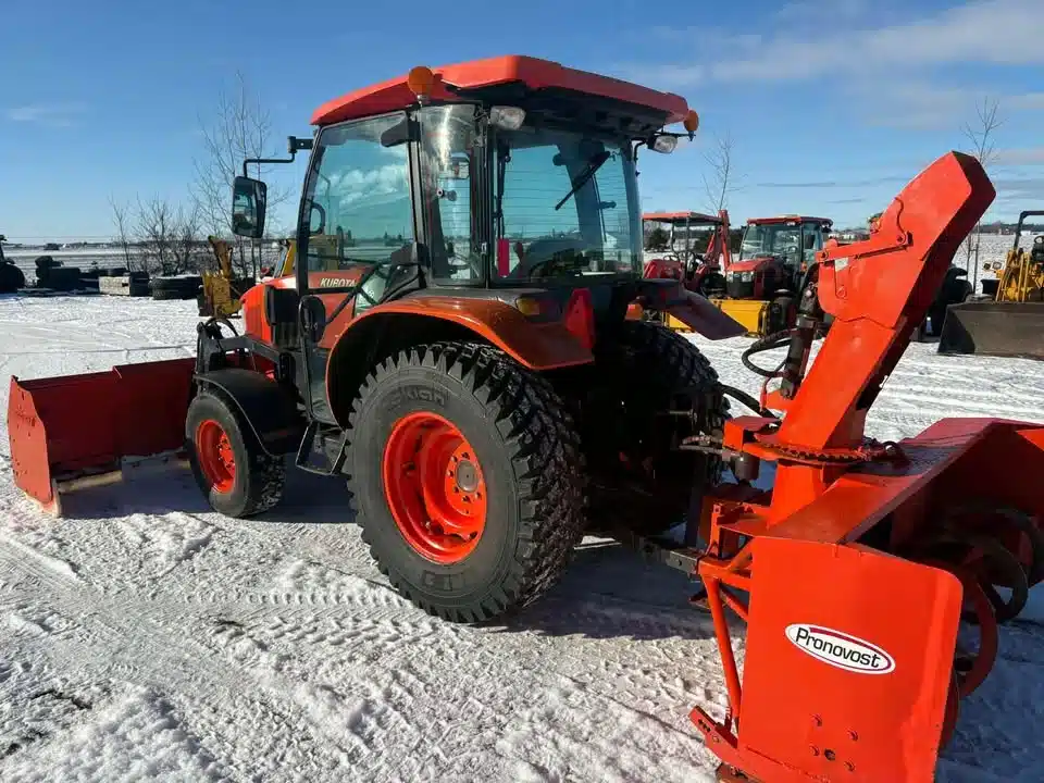 Gallery image 2 for 2016 Kubota L6060 Tractor