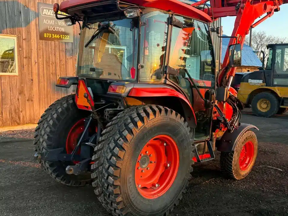 Gallery image 2 for 2016 Kubota L6060 Tractor