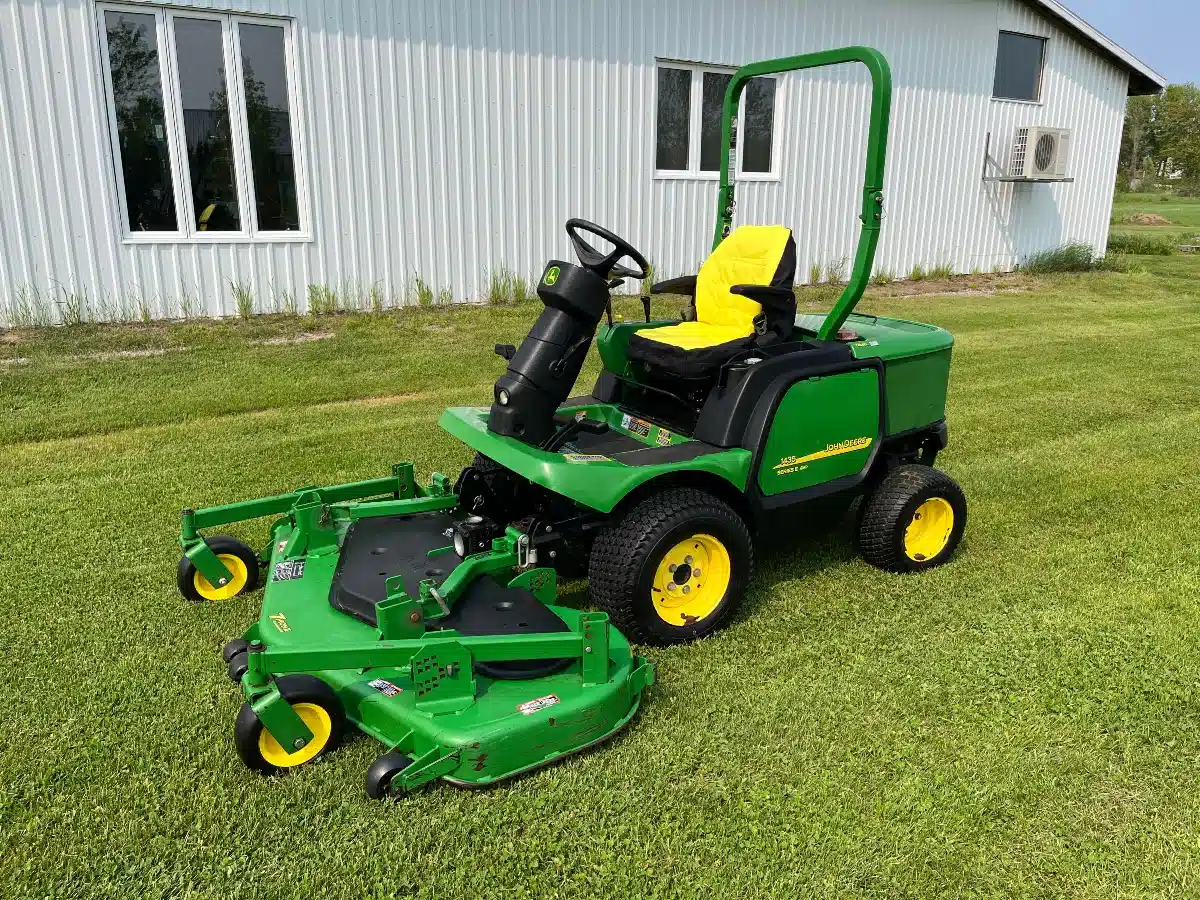 Gallery image 2 for Used 2012 John Deere 1435 Series II Mower - Front Deck
