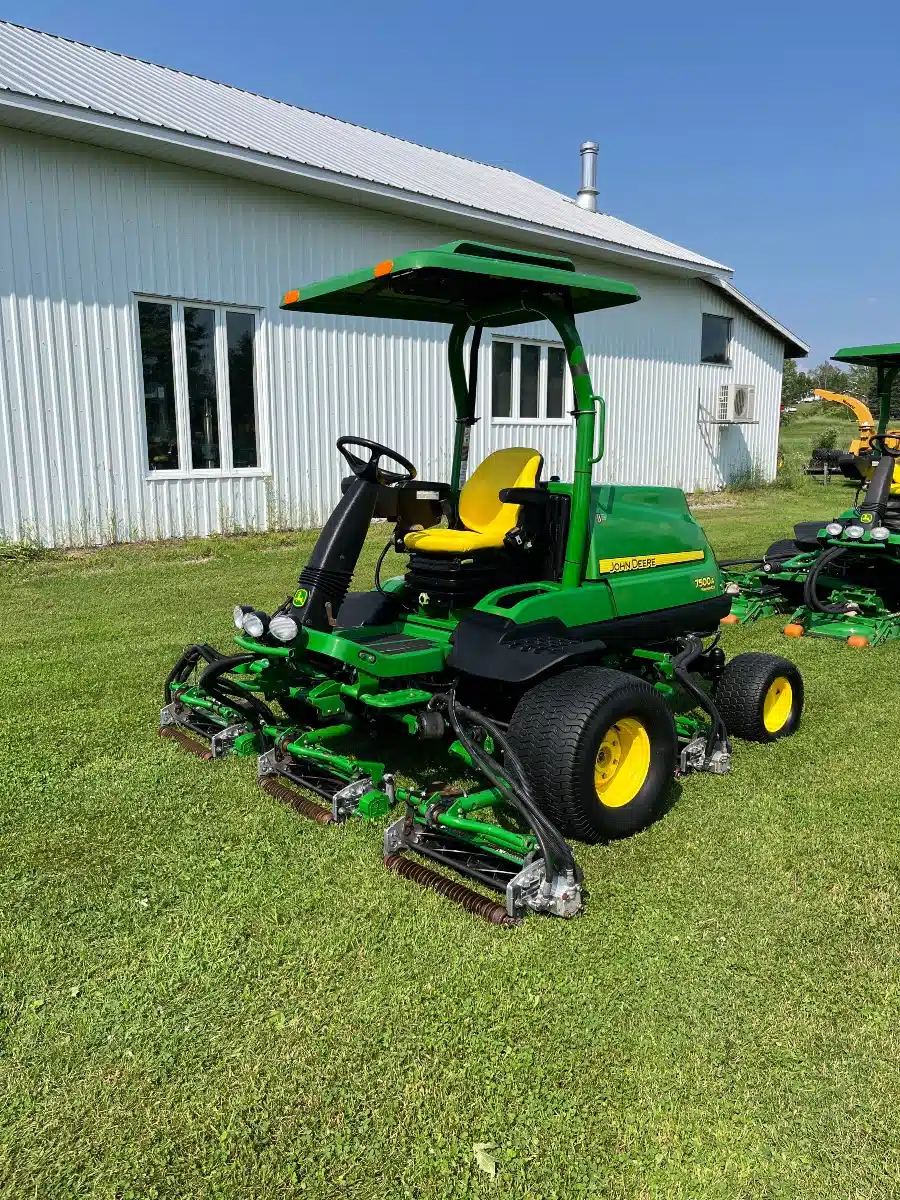 Gallery image 2 for Used 2018 John Deere 7500A Mower - Reel