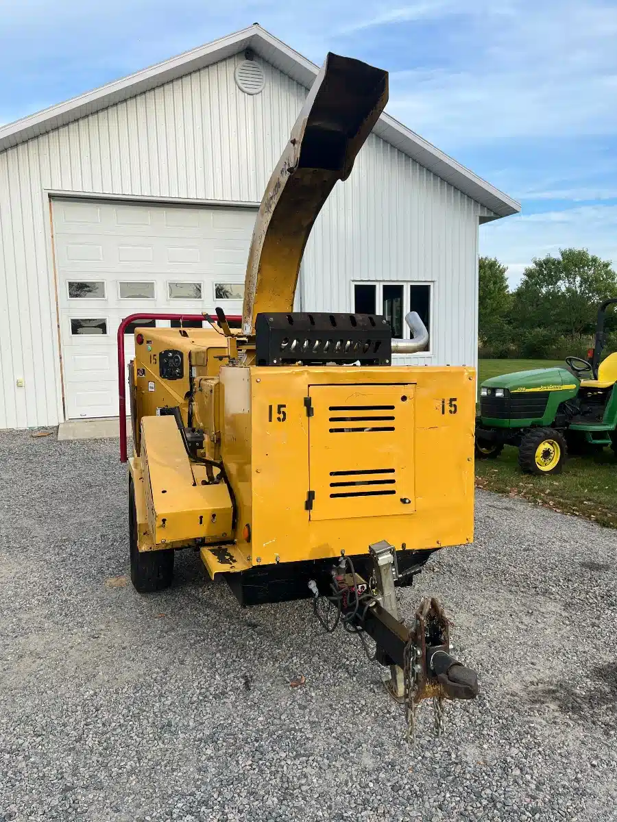 Gallery image 2 for Used 2015 Vermeer BC1000XL Wood Chipper