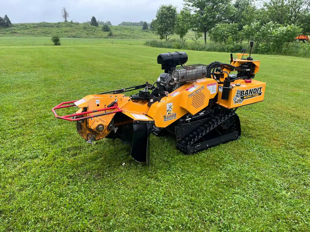 Gallery image 2 for 2109 Bandit ZT1844 Stump Grinder